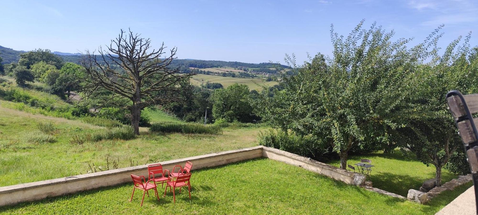 Chambre Jazzy - Gite Les Zazous Lormes Exterior foto